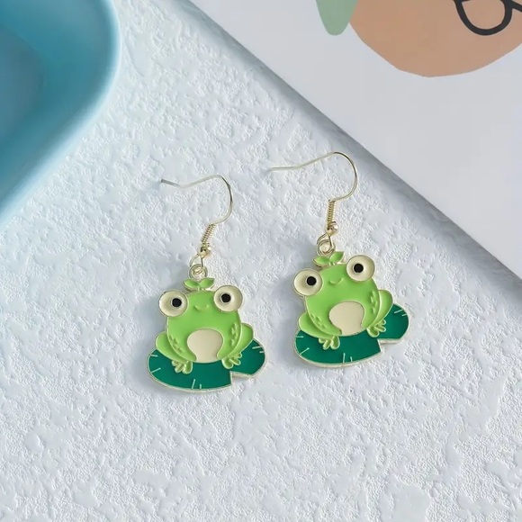 New Handmade "Frog on a Lily Pad" Dangle Earrings (1.6" long x 0.8" wide) - Picture 6 of 10
